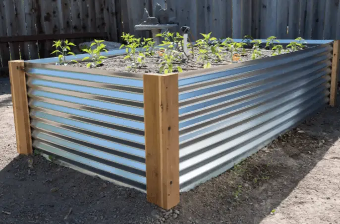 Metal raised garden bed